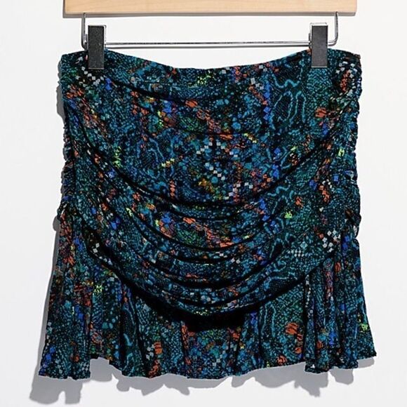 FREE PEOPLE SATURDAY SUN MINI SKIRT - Picture 9 of 15